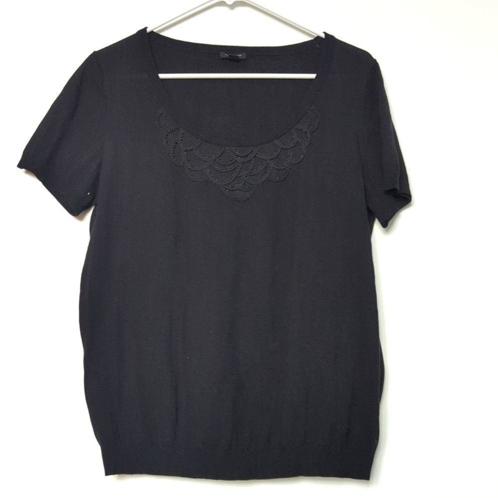 Black cotton silk knit lightweight sweater tshirt with beaded neckline L - Picture 2 of 9